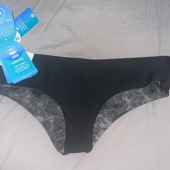 NWT PELAGIC Women’s Bottoms Large - Picture 2 of 7